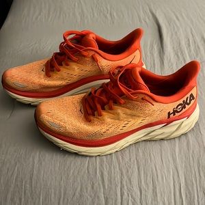 Hoka Clifton 8